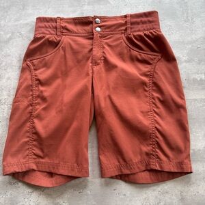 Title Nine Recycled Clamber Hiking Shorts Size 6